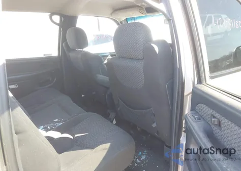 2002 Chevrolet Avalanche 1500 from USA, damaged, VIN 3GNEK13T62G117177